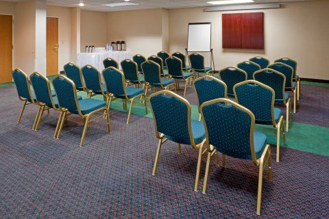 Express & Allentown-dorney Park Area By Ihg 2*